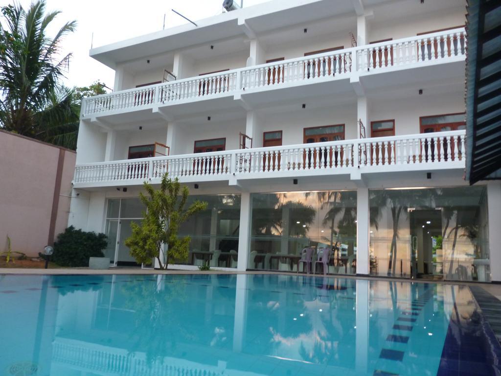 Hotel Ocean View Cottage Hikkaduwa Exterior photo