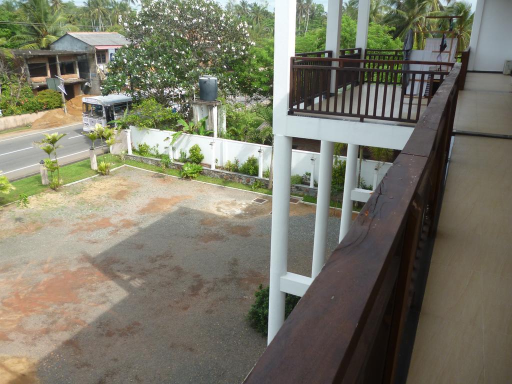 Hotel Ocean View Cottage Hikkaduwa Exterior photo