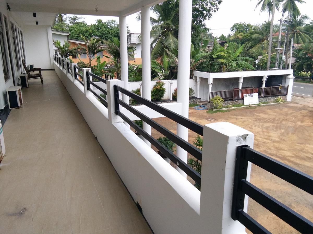 Hotel Ocean View Cottage Hikkaduwa Exterior photo