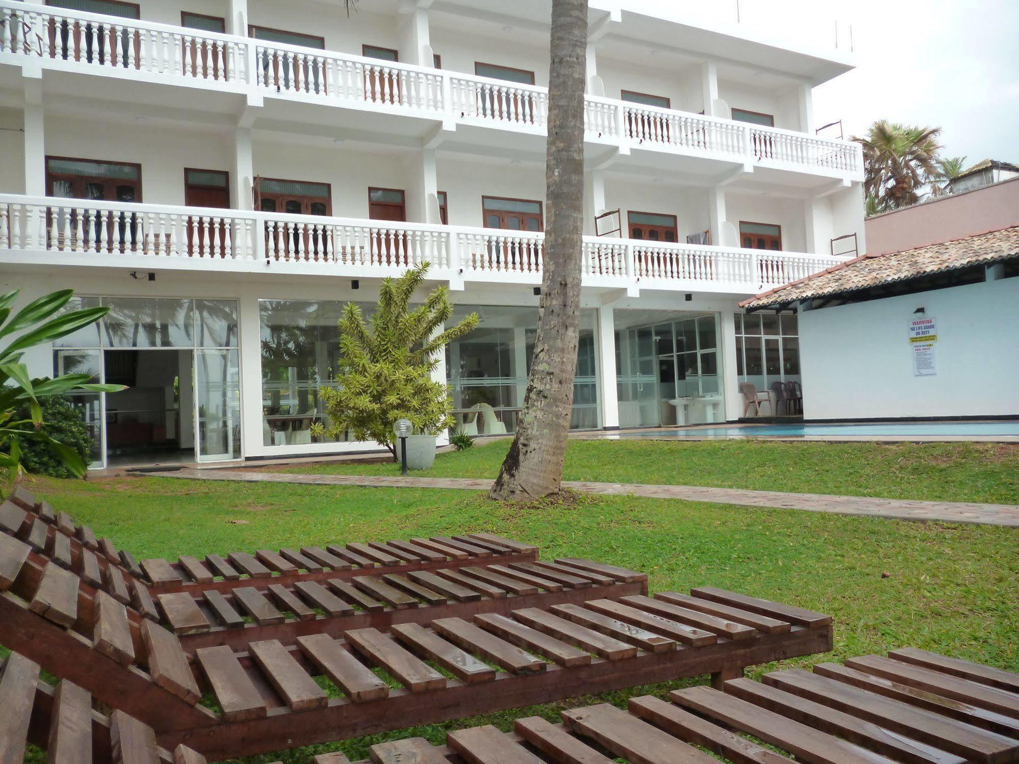 Hotel Ocean View Cottage Hikkaduwa Exterior photo