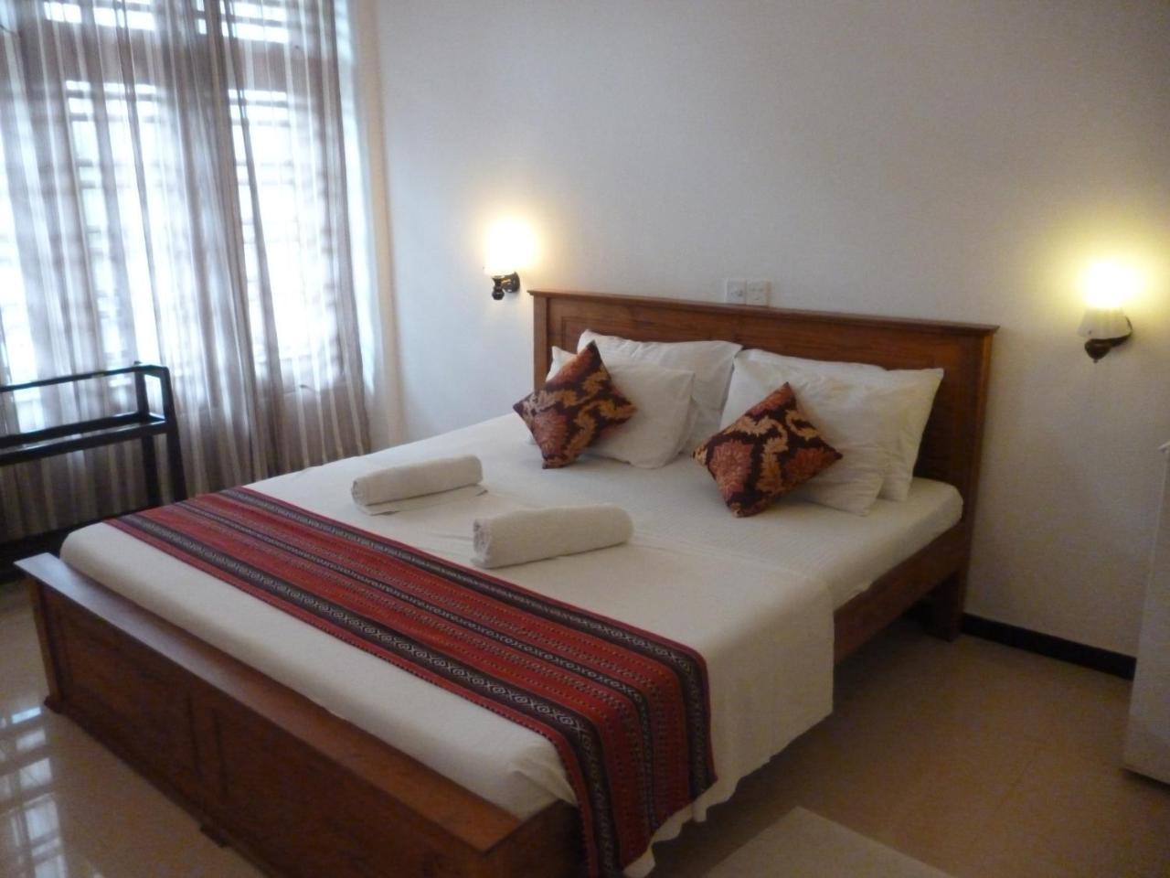Hotel Ocean View Cottage Hikkaduwa Exterior photo