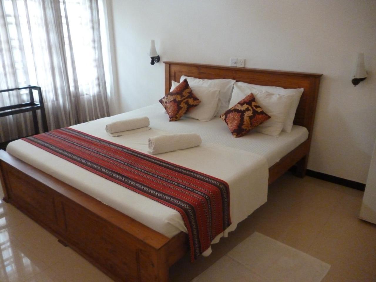 Hotel Ocean View Cottage Hikkaduwa Exterior photo